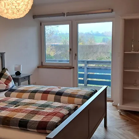 Tolle In Apartment